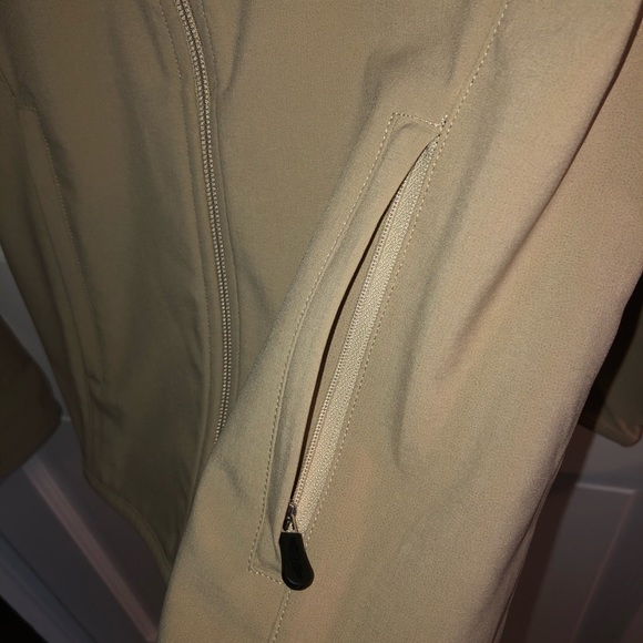 straight down performance jacket - Picture 3 of 5